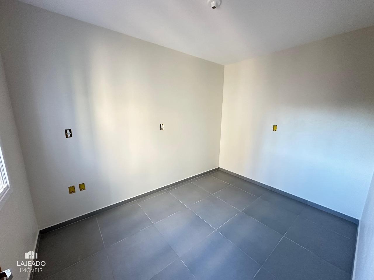 Casa à venda com 2 quartos, 58m² - Foto 4