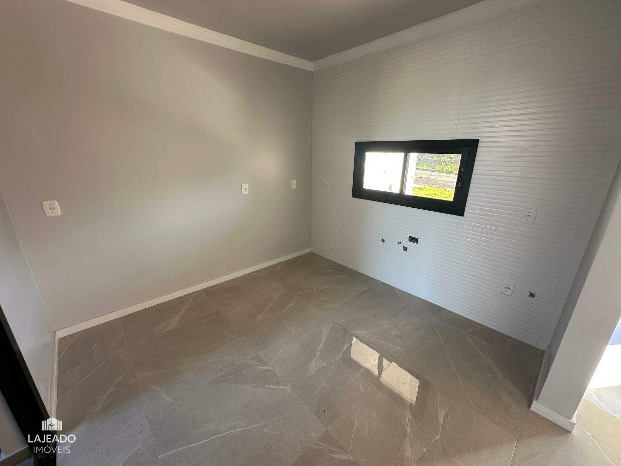 Casa à venda com 3 quartos, 92m² - Foto 11