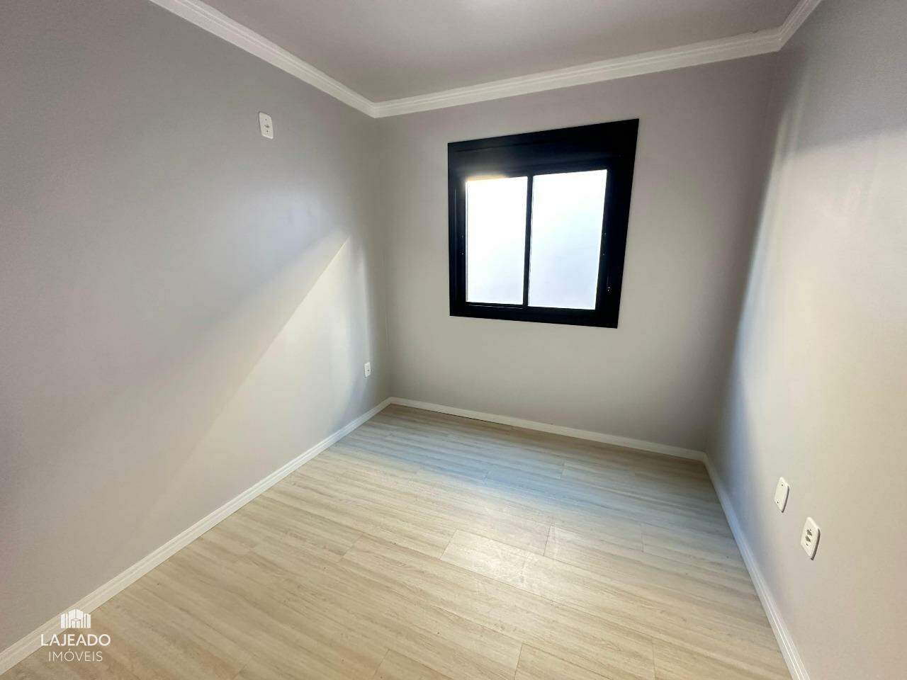 Casa à venda com 3 quartos, 92m² - Foto 8