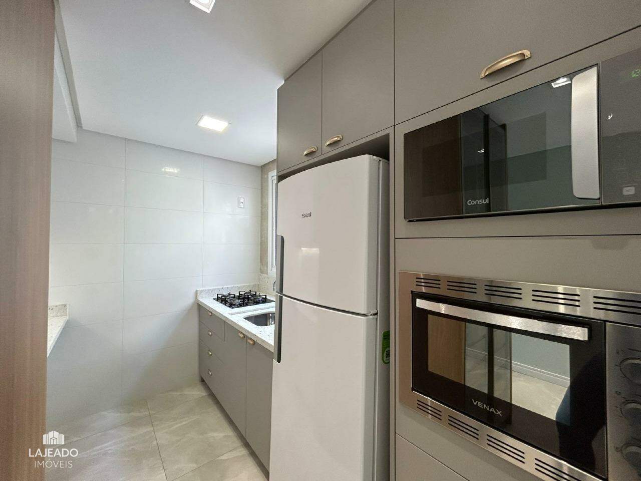 Apartamento à venda com 2 quartos, 68m² - Foto 16