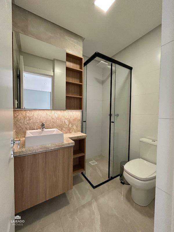 Apartamento à venda com 2 quartos, 68m² - Foto 20