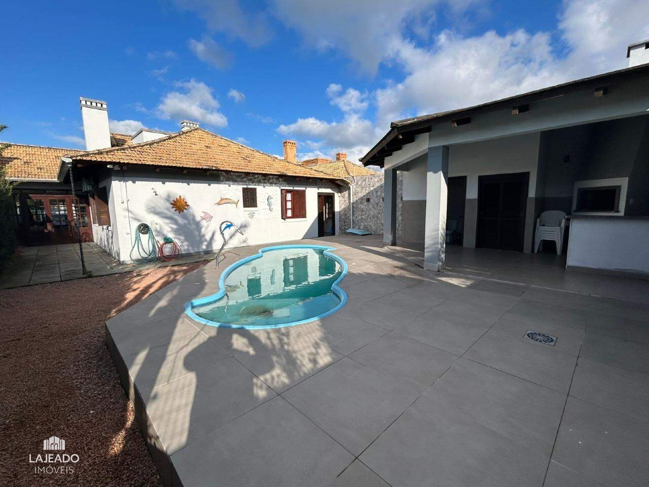 Casa à venda com 3 quartos, 146m² - Foto 4