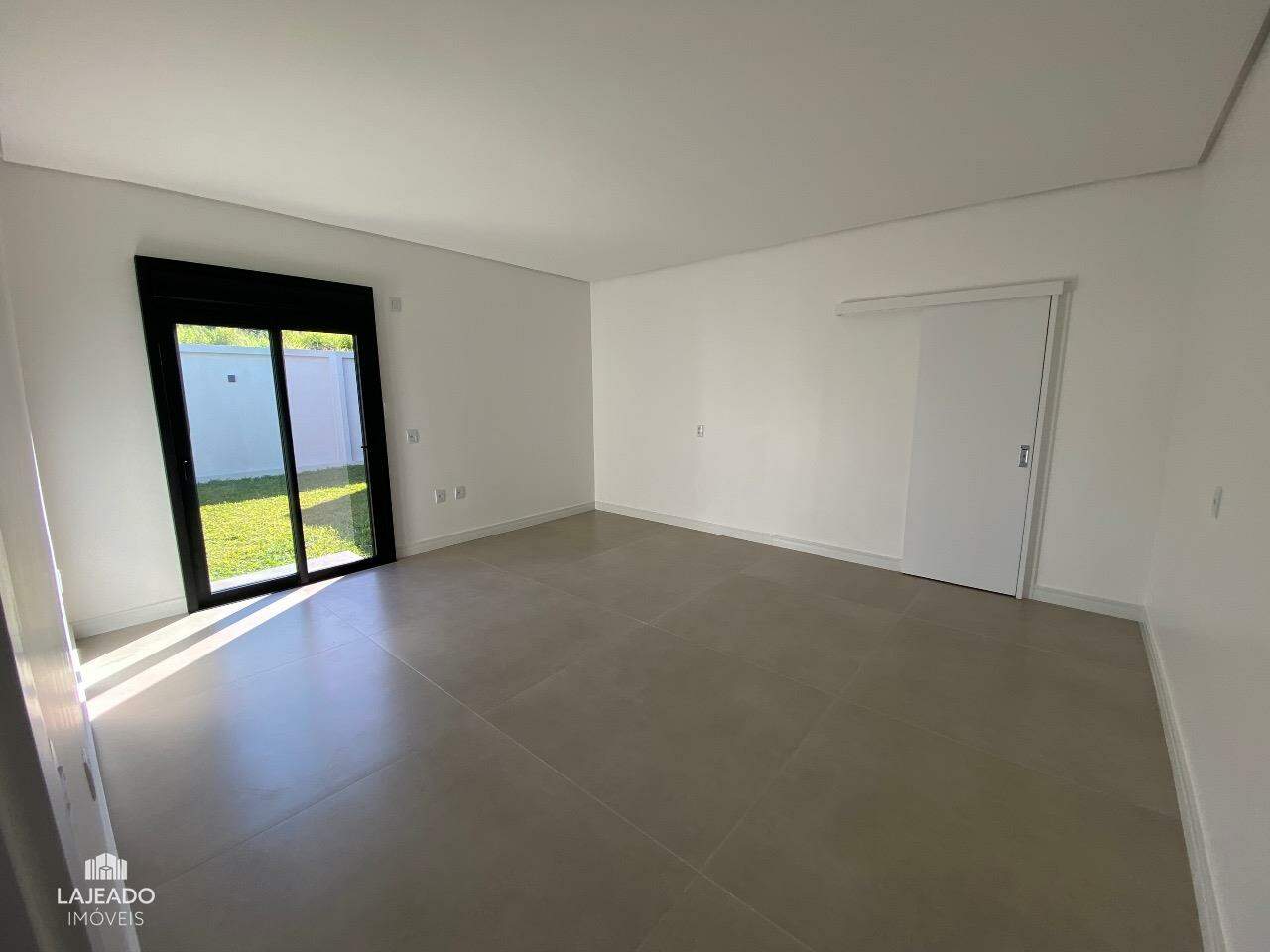 Casa à venda com 3 quartos, 190m² - Foto 14