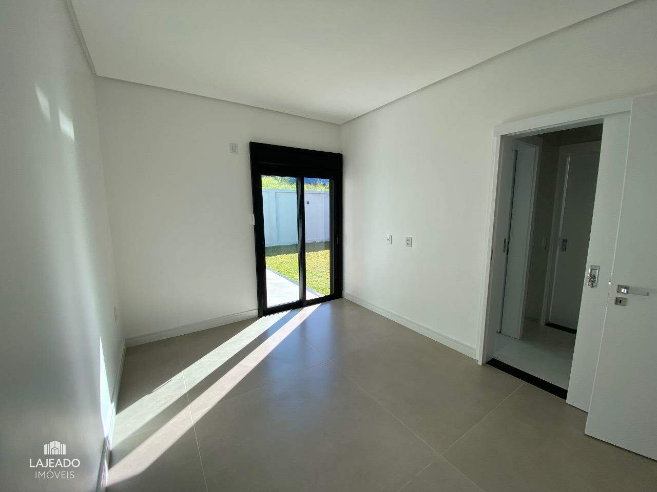 Casa à venda com 3 quartos, 190m² - Foto 22