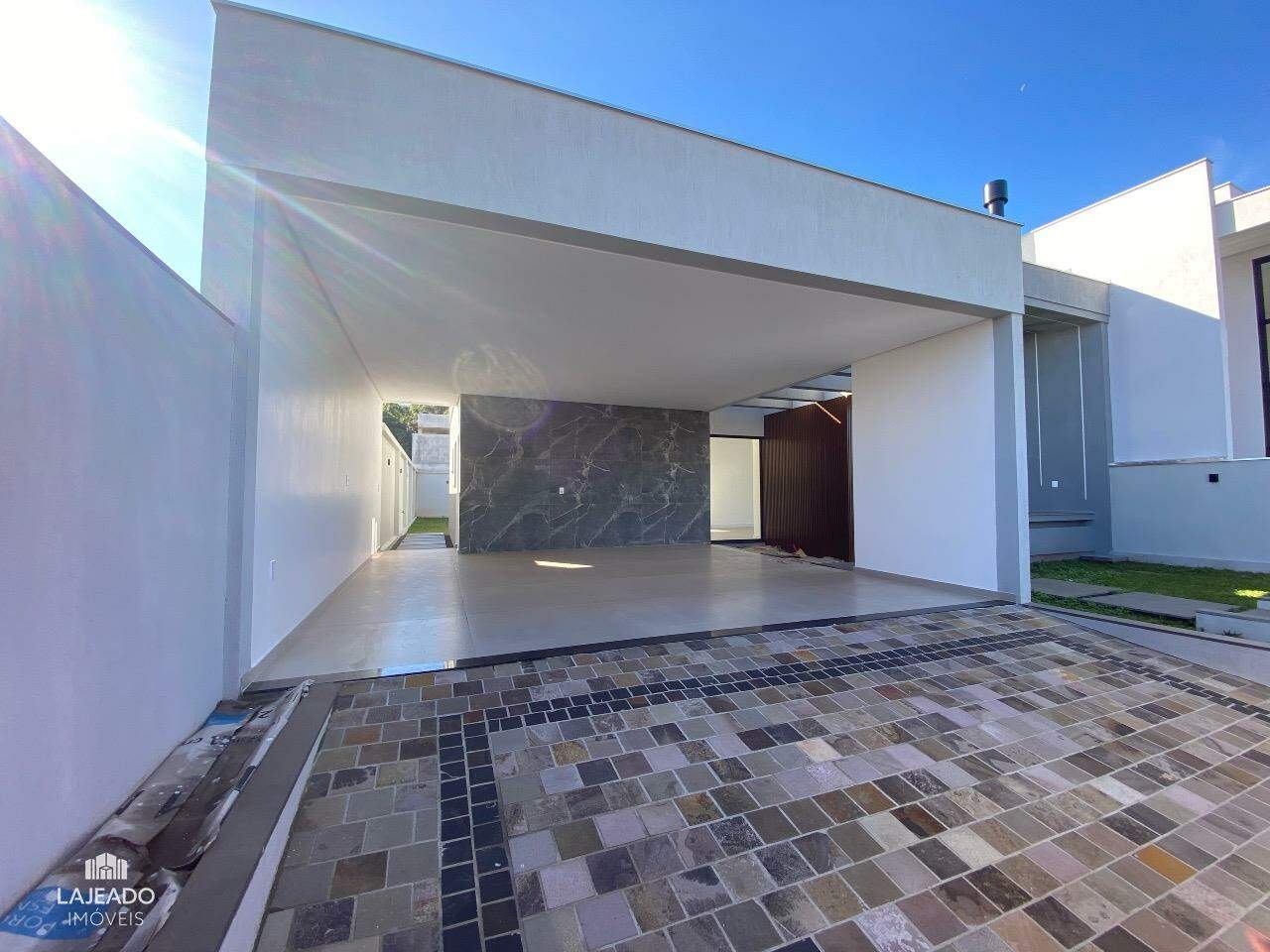 Casa à venda com 3 quartos, 190m² - Foto 3