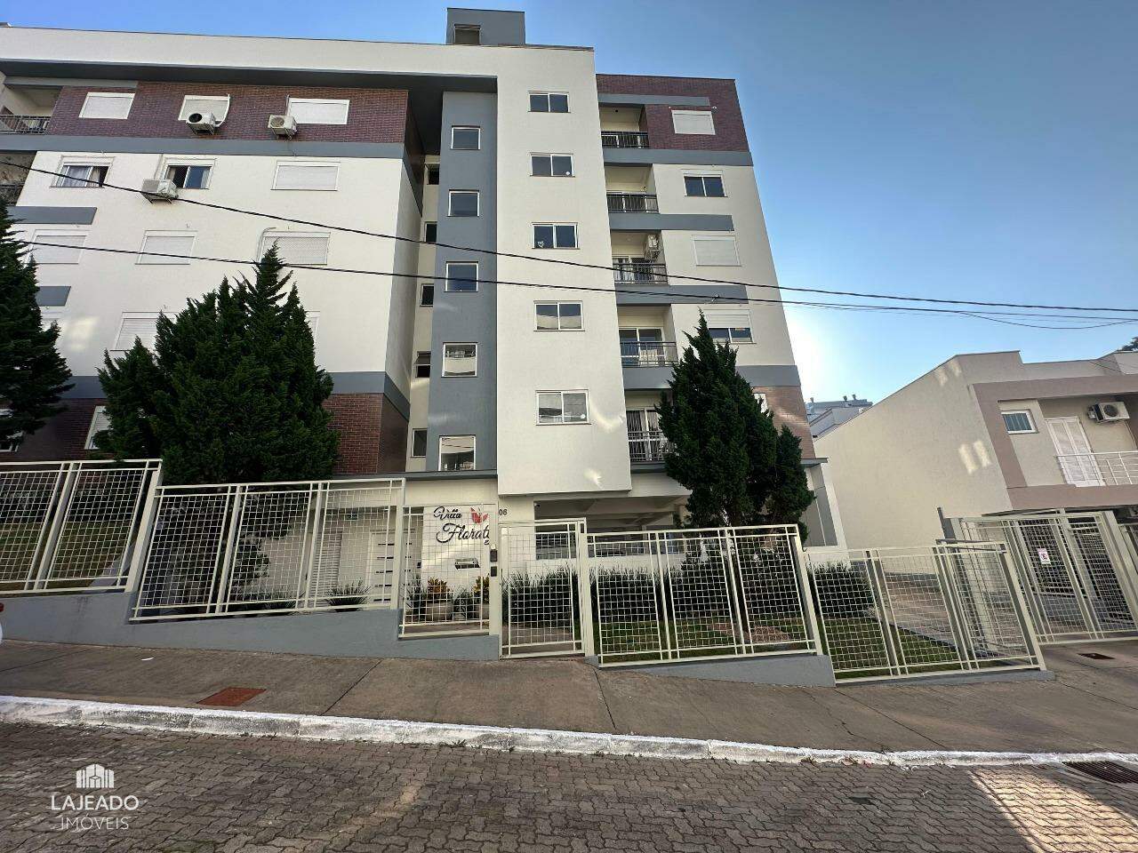 Apartamento à venda com 2 quartos, 57m² - Foto 1