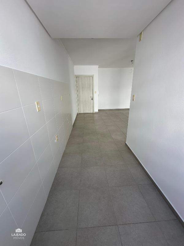 Apartamento à venda com 2 quartos, 57m² - Foto 4