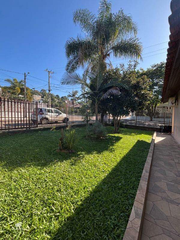 Casa à venda com 3 quartos, 90m² - Foto 13