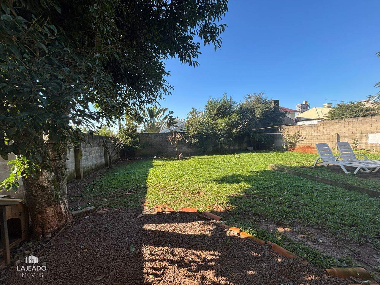 Casa à venda com 3 quartos, 90m² - Foto 11