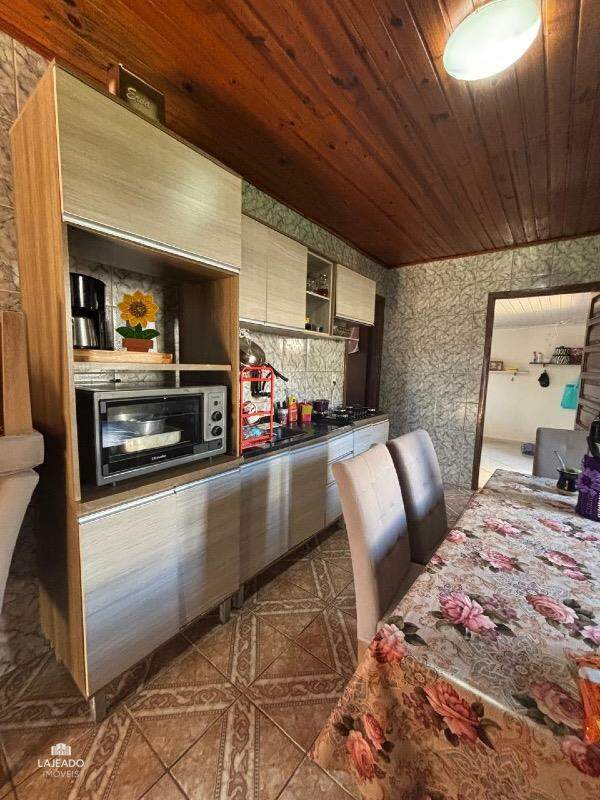 Casa à venda com 3 quartos, 90m² - Foto 3
