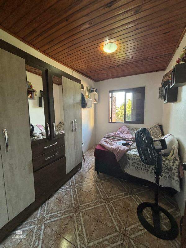 Casa à venda com 3 quartos, 90m² - Foto 9