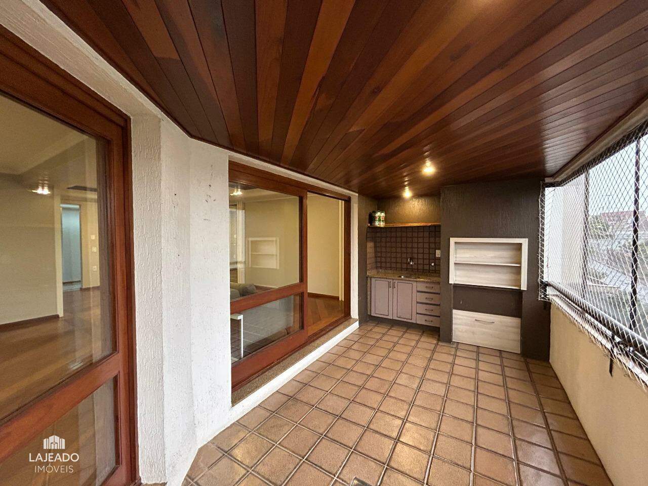 Apartamento à venda com 3 quartos, 190m² - Foto 8