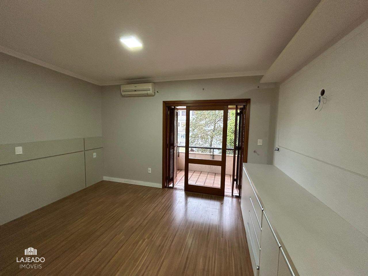 Apartamento à venda com 3 quartos, 190m² - Foto 19