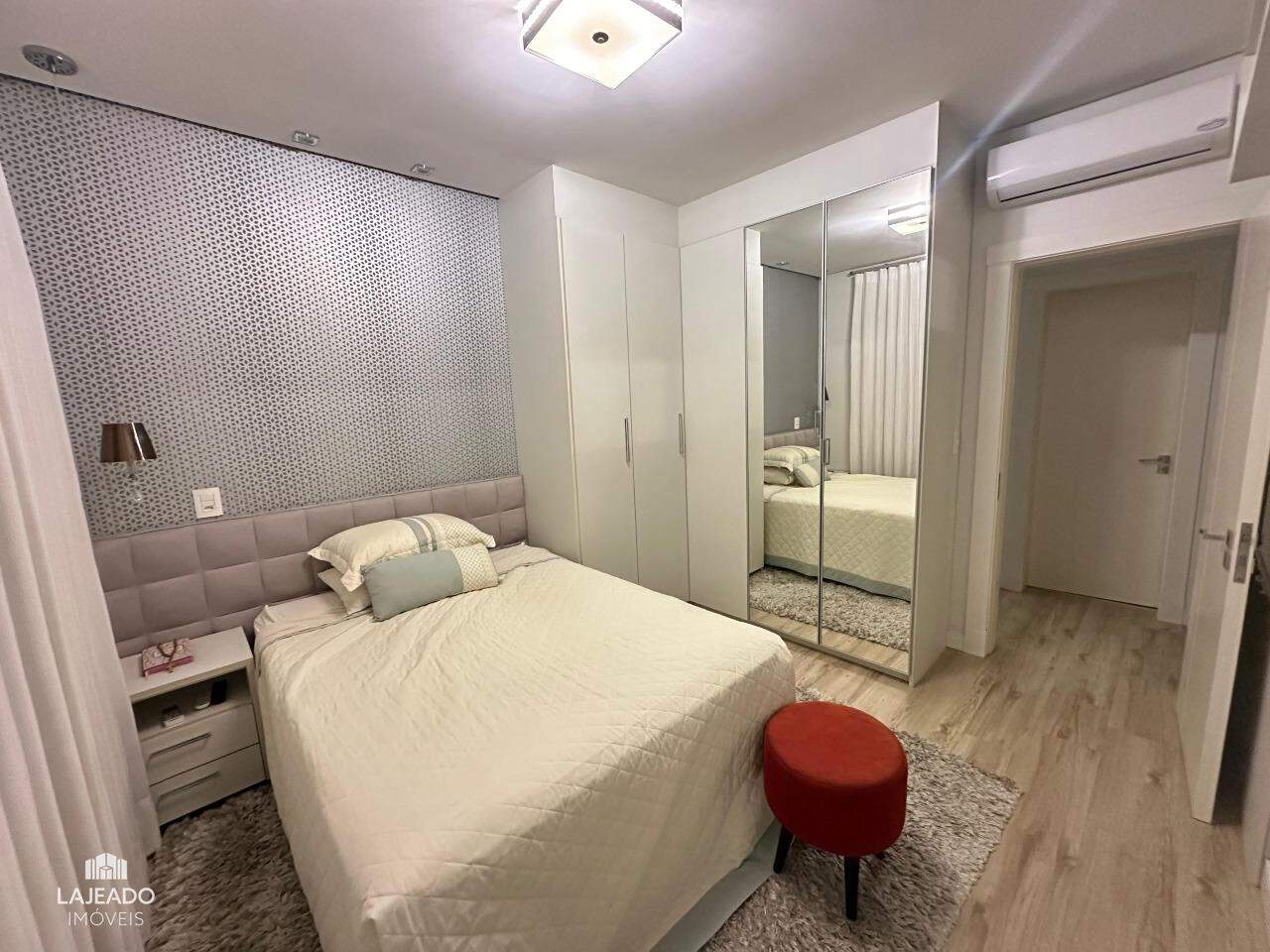 Apartamento à venda com 2 quartos, 72m² - Foto 13