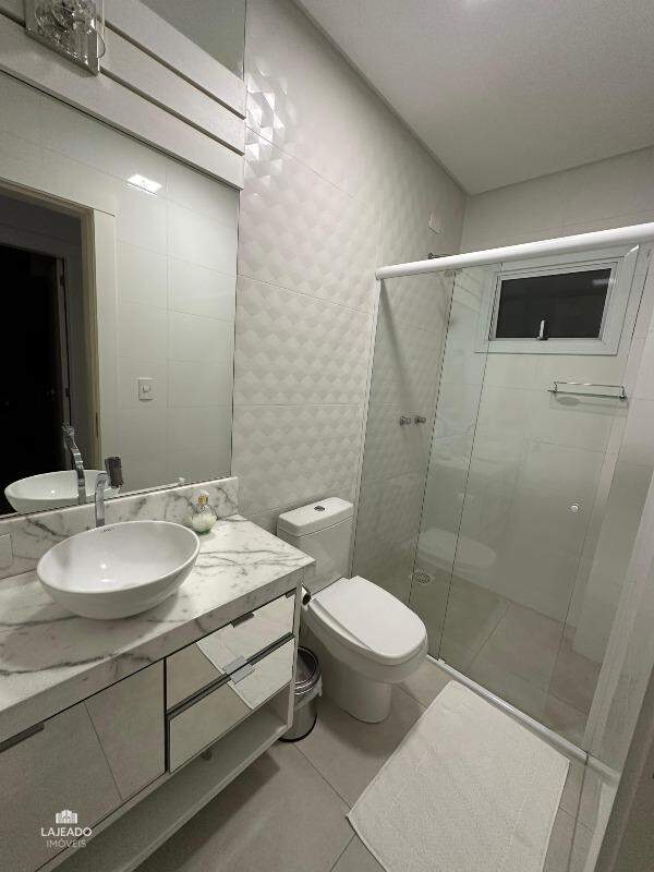 Apartamento à venda com 2 quartos, 72m² - Foto 7