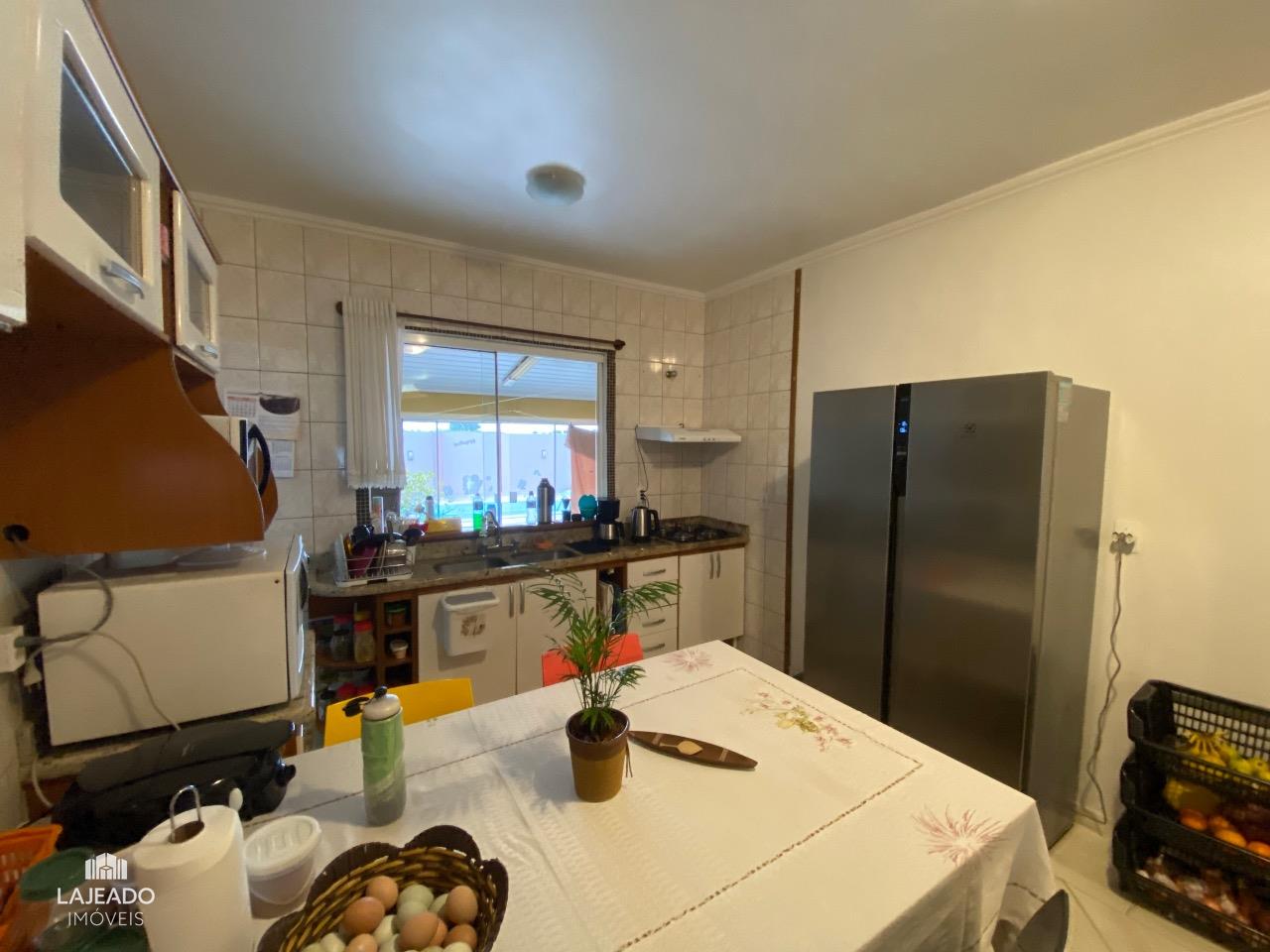 Casa, 4 quartos, 200 m² - Foto 13