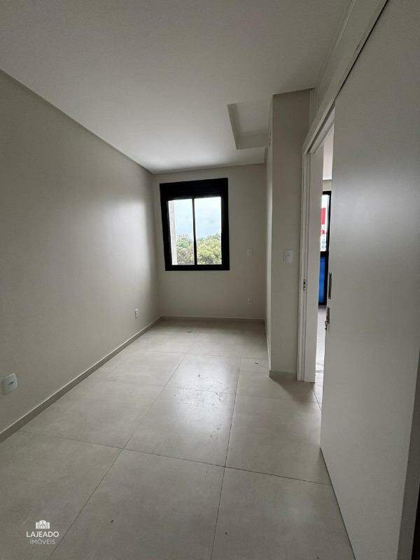 Apartamento à venda com 1 quarto, 32m² - Foto 10