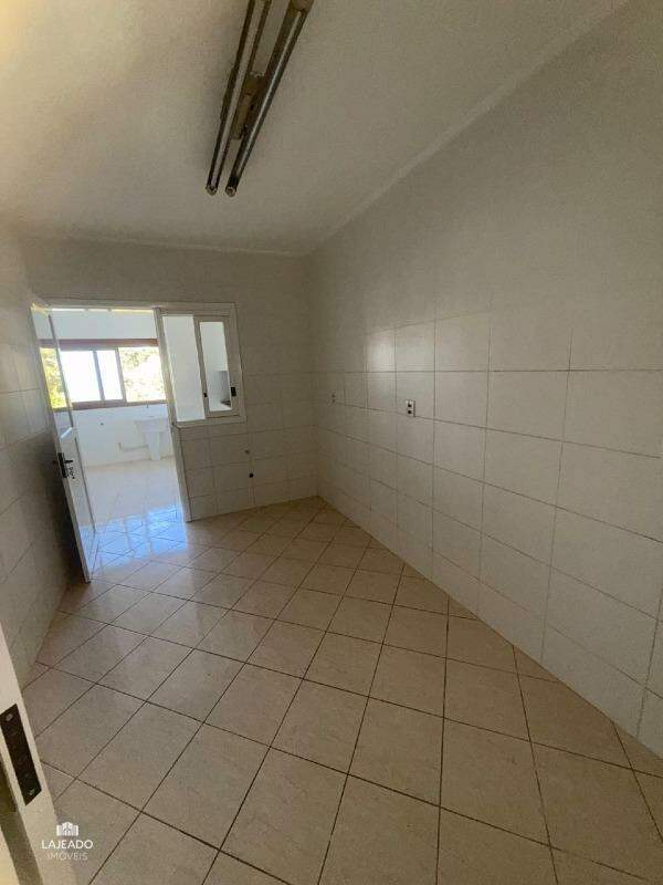 Apartamento à venda com 3 quartos, 122m² - Foto 21