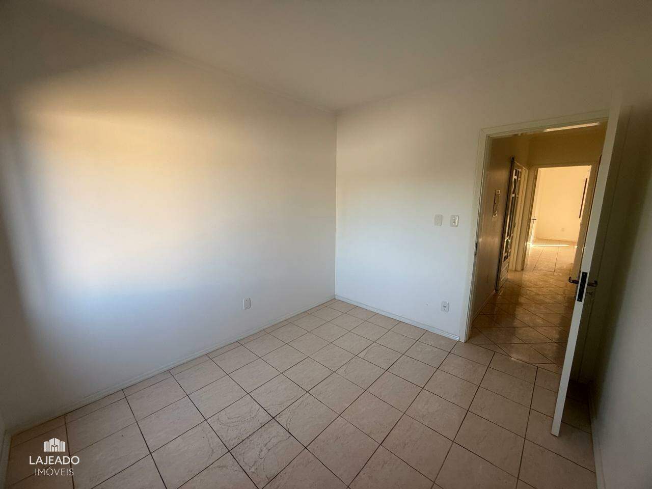 Apartamento à venda com 3 quartos, 122m² - Foto 10