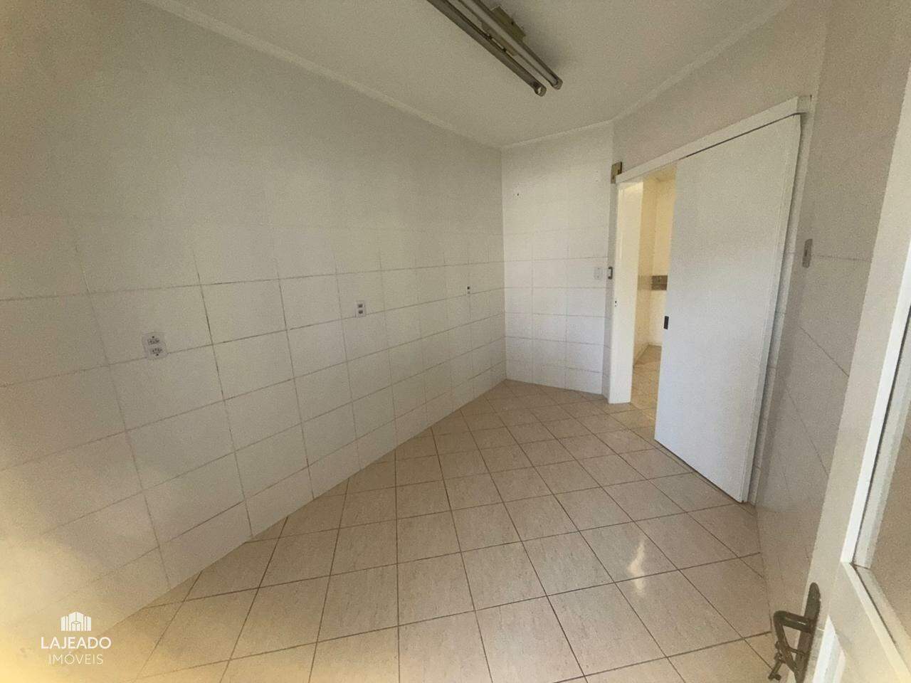 Apartamento à venda com 3 quartos, 122m² - Foto 22