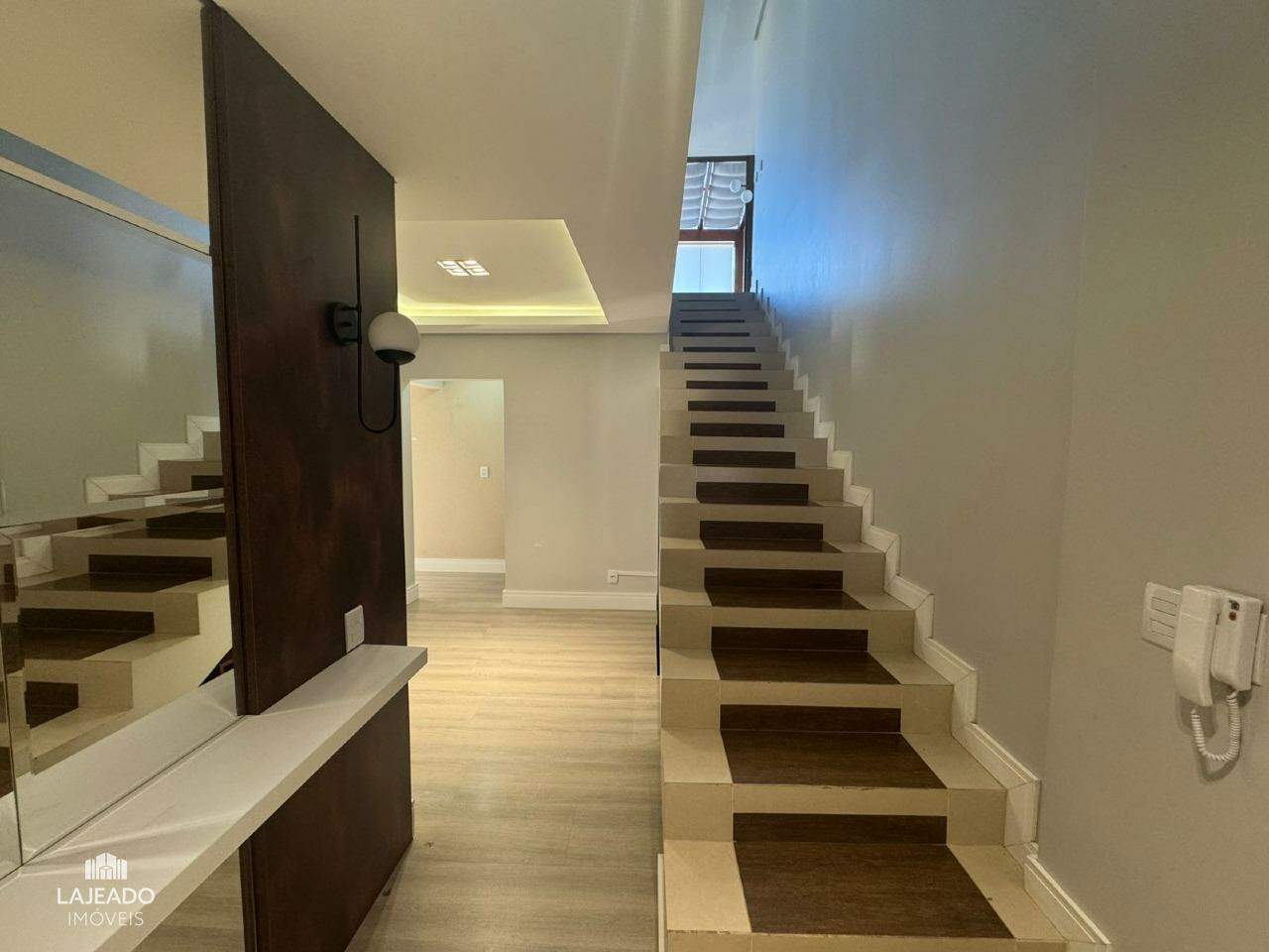 Cobertura, 3 quartos, 193 m² - Foto 3