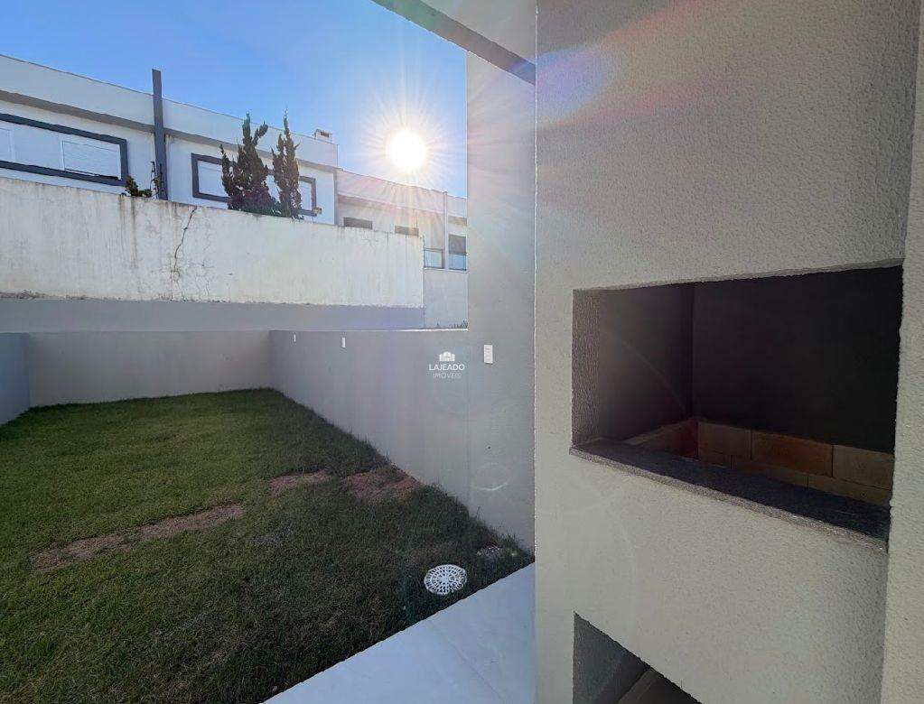Sobrado à venda no Universitário: 