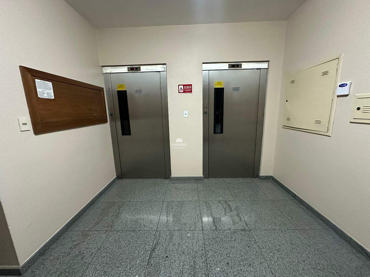 Apartamento à venda com 3 quartos, 116m² - Foto 11
