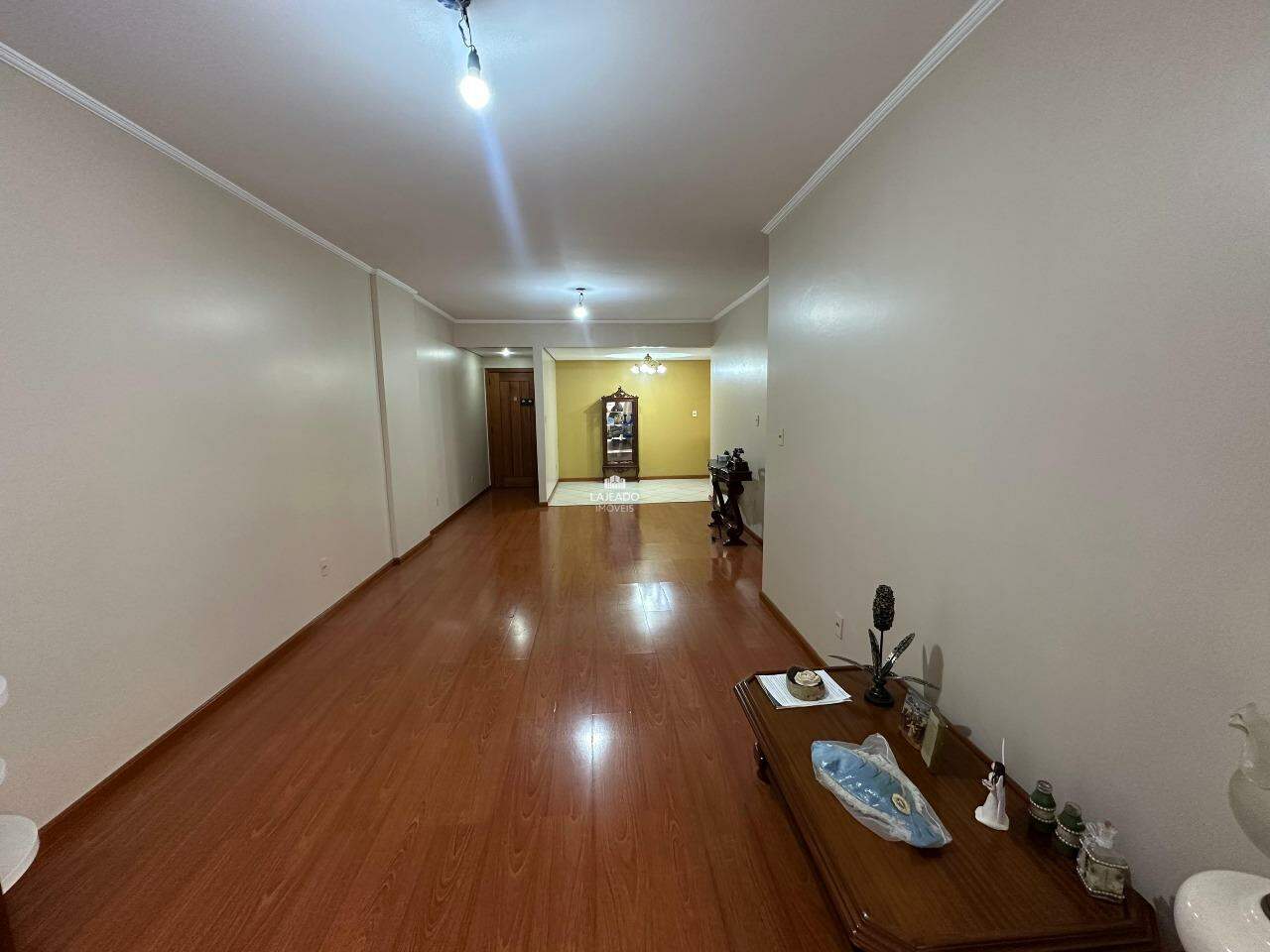 Apartamento à venda com 3 quartos, 116m² - Foto 18