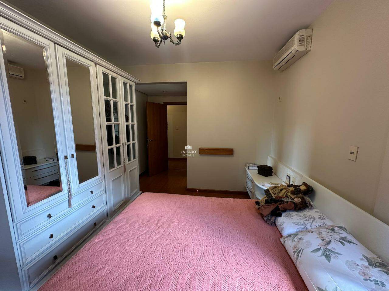 Apartamento à venda com 3 quartos, 116m² - Foto 14