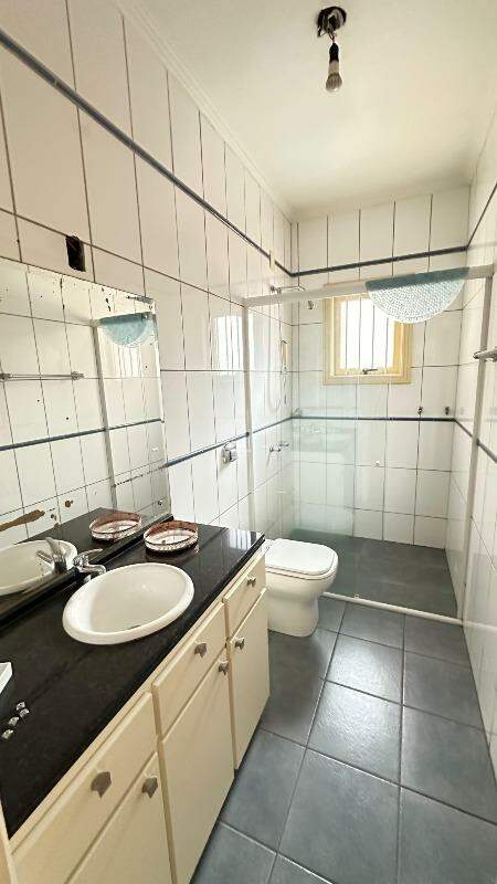 Casa à venda com 4 quartos, 339m² - Foto 19