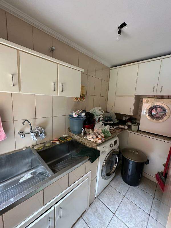 Casa à venda com 4 quartos, 339m² - Foto 16