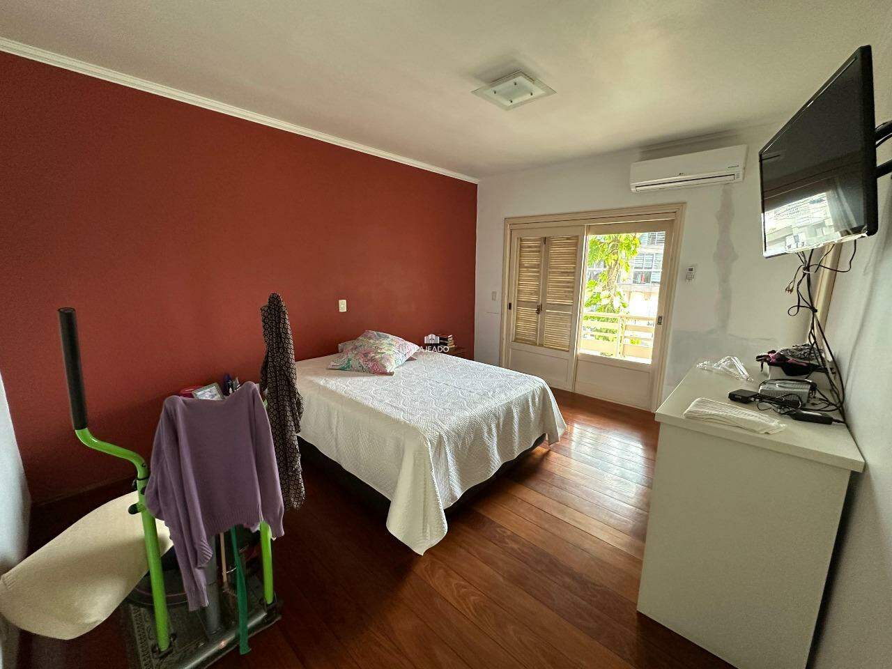Casa à venda com 4 quartos, 339m² - Foto 17