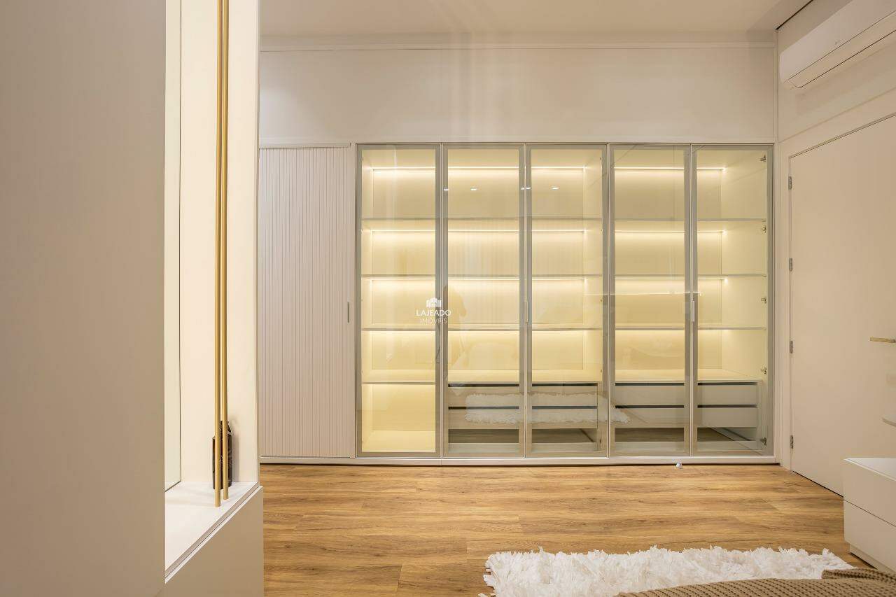 Apartamento à venda com 3 quartos, 149m² - Foto 27
