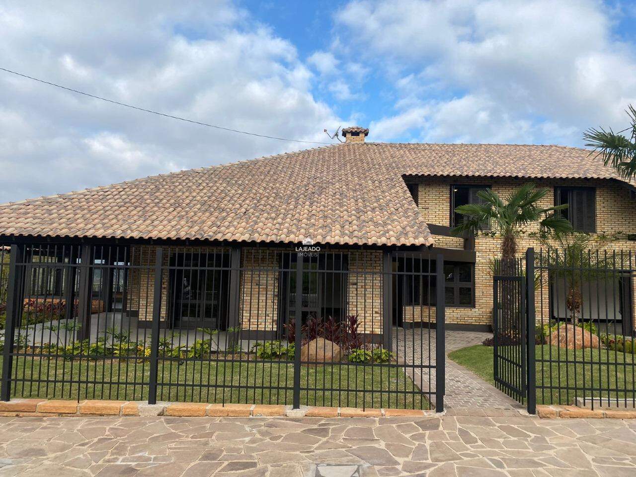 Casa, 4 quartos, 484 m² - Foto 1