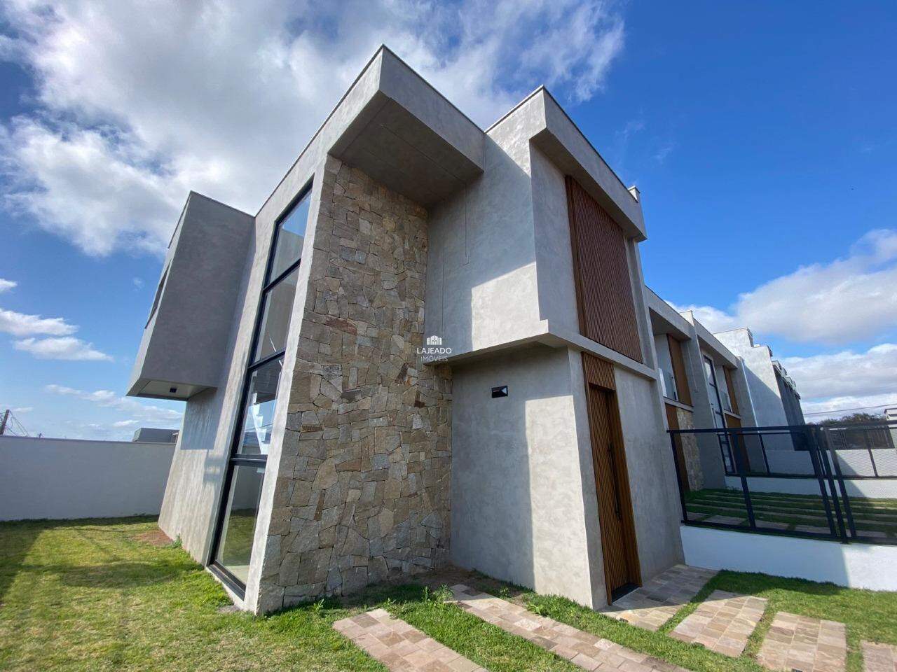 Sobrado à venda com 3 quartos, 98m² - Foto 1