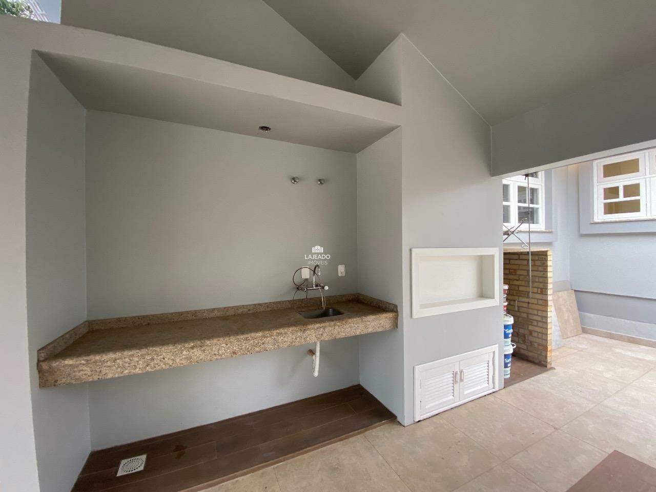 Casa à venda com 3 quartos, 200m² - Foto 5