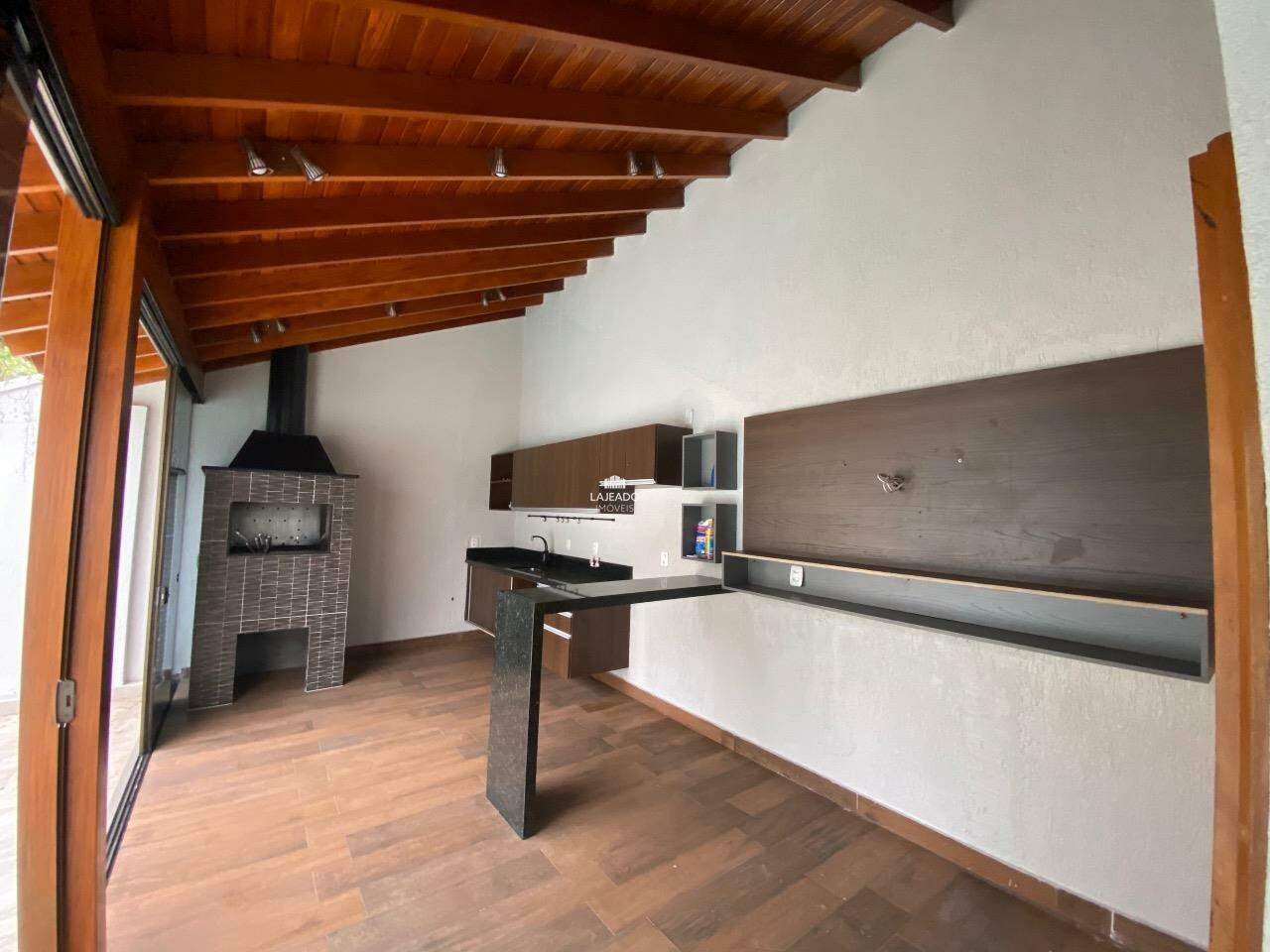 Casa à venda com 3 quartos, 200m² - Foto 13
