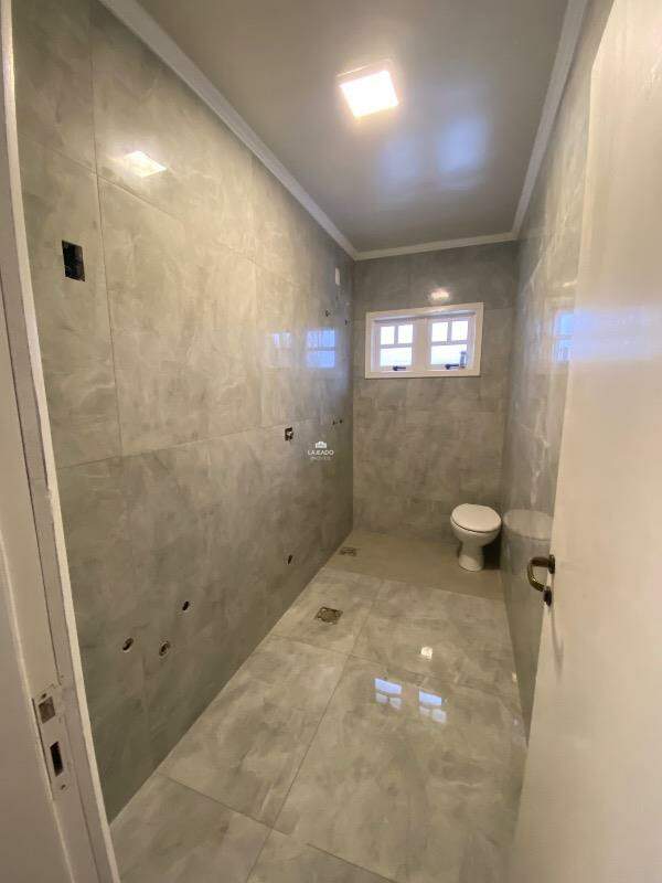 Casa à venda com 3 quartos, 200m² - Foto 30