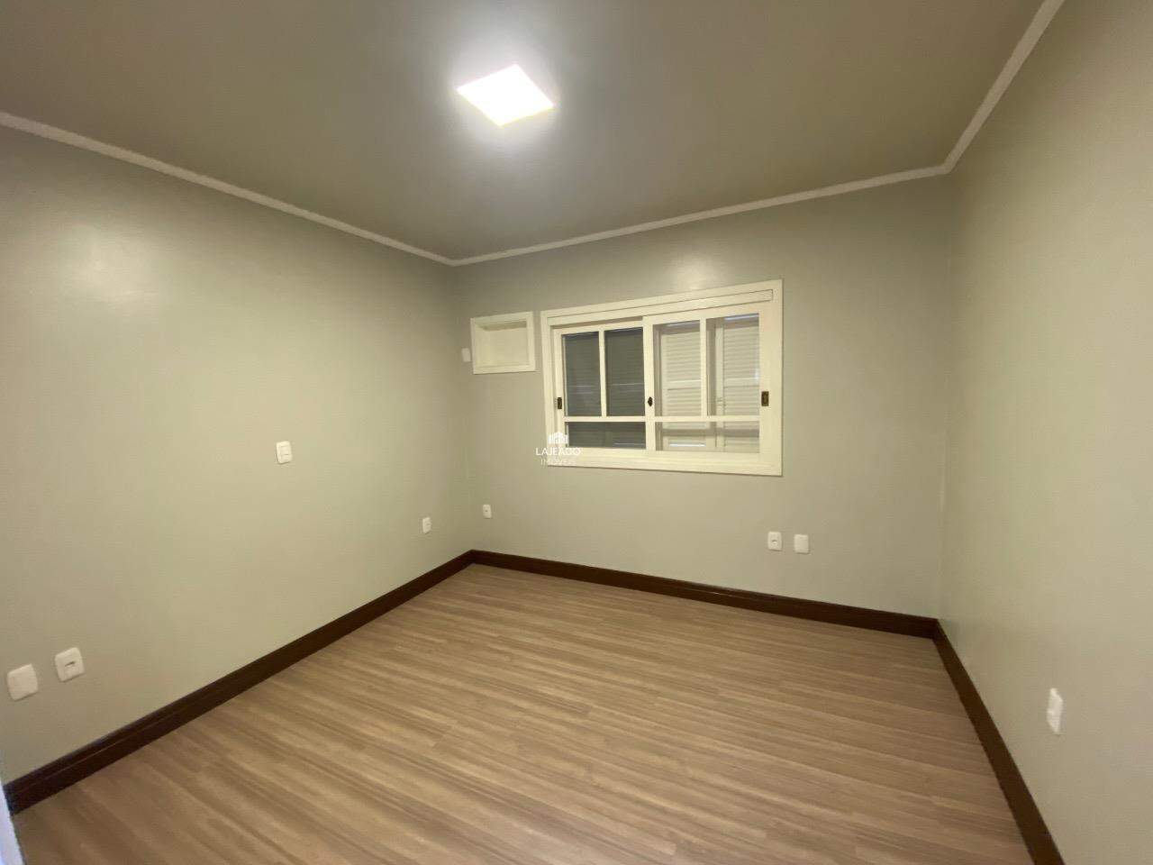Casa à venda com 3 quartos, 200m² - Foto 29