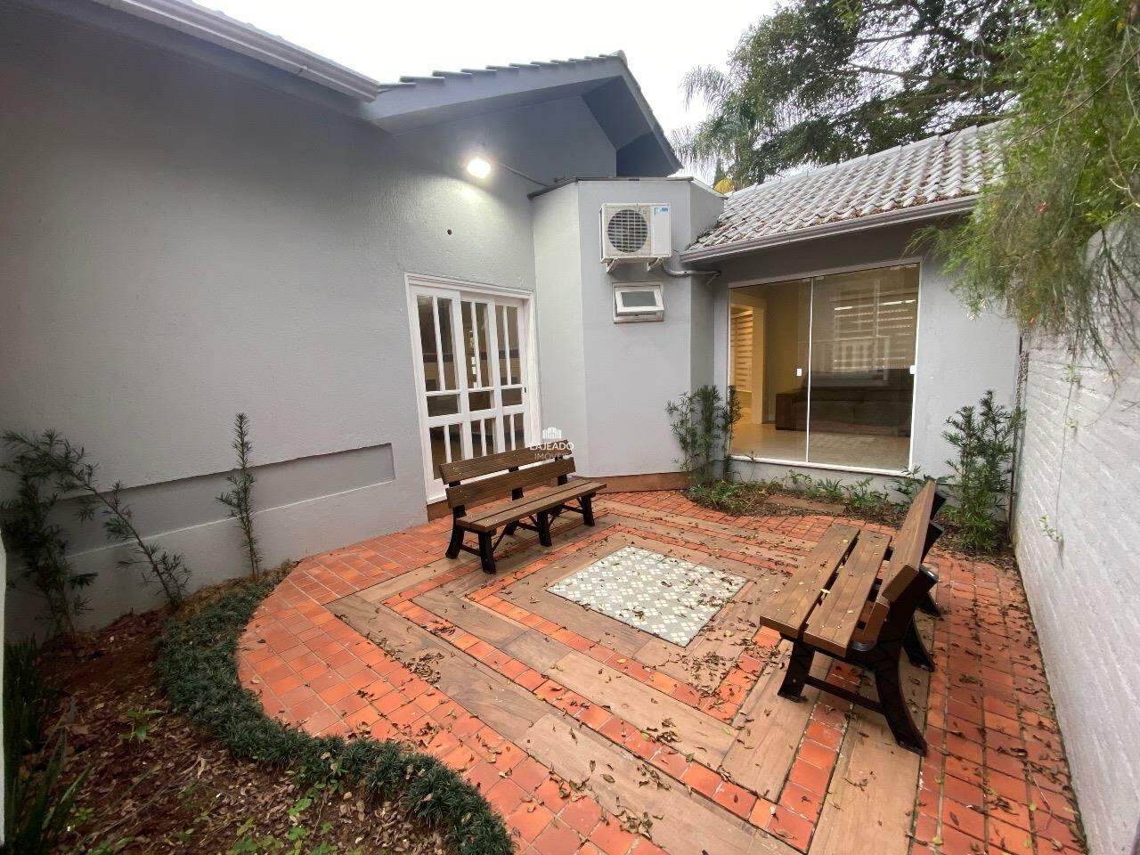 Casa à venda com 3 quartos, 200m² - Foto 8
