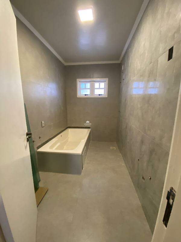 Casa à venda com 3 quartos, 200m² - Foto 28