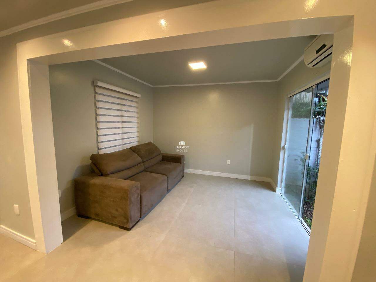 Casa à venda com 3 quartos, 200m² - Foto 15