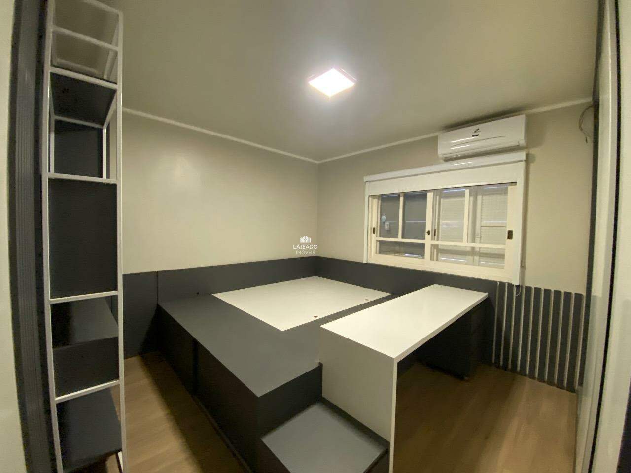 Casa à venda com 3 quartos, 200m² - Foto 25