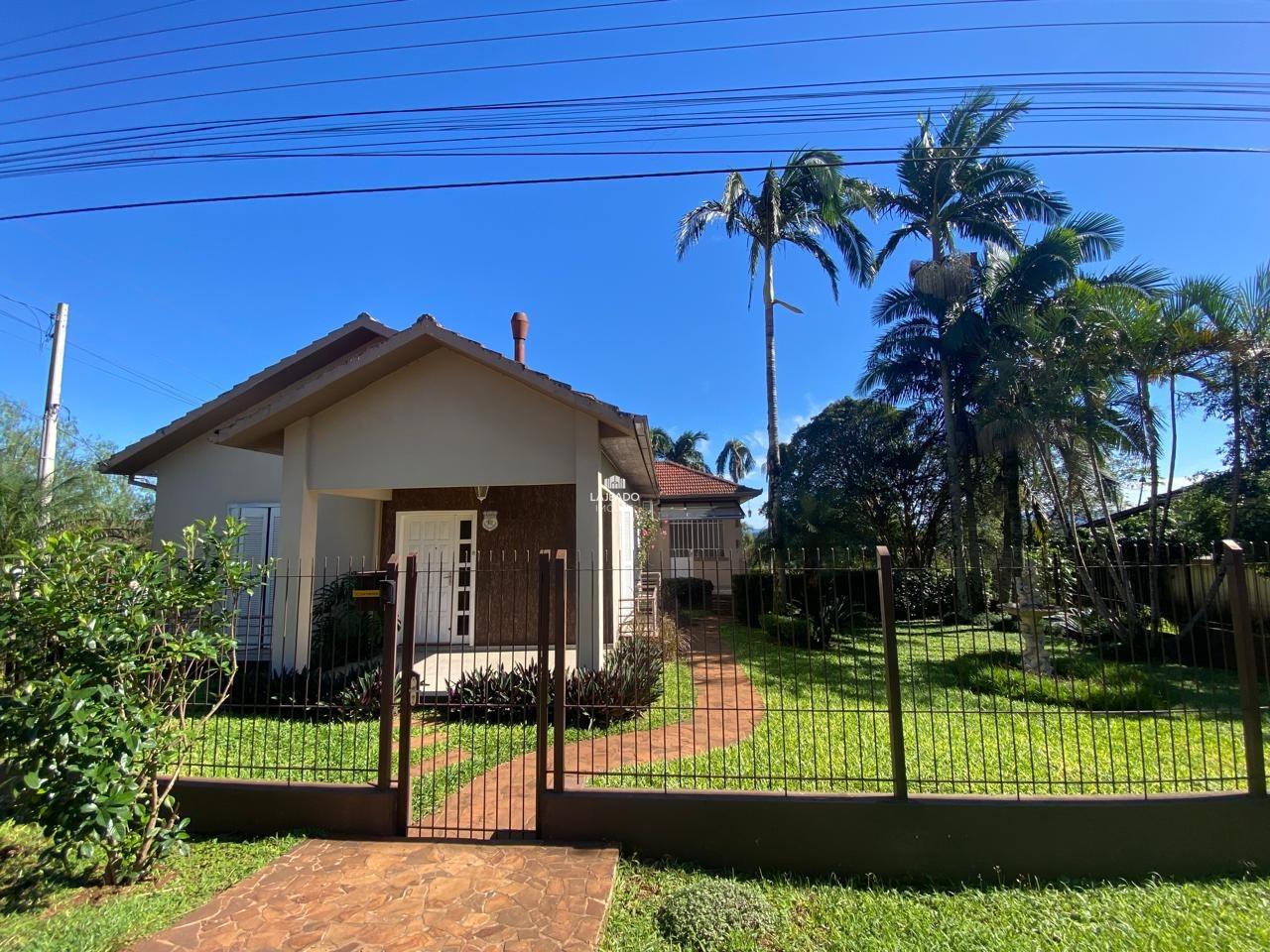 Casa, 3 quartos, 278 m² - Foto 1