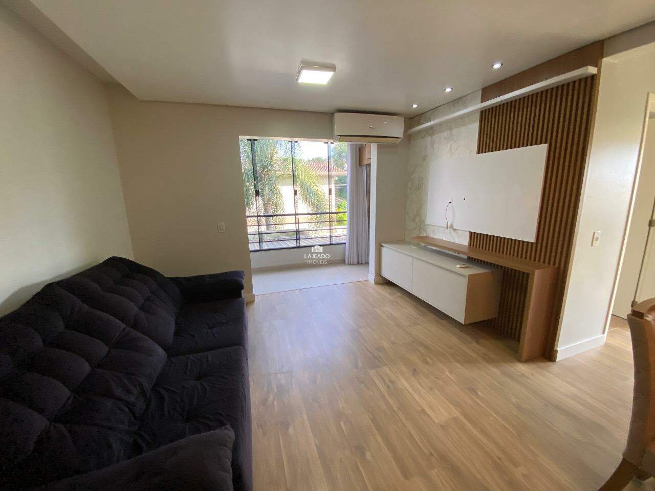 Apartamento à venda com 2 quartos, 66m² - Foto 4