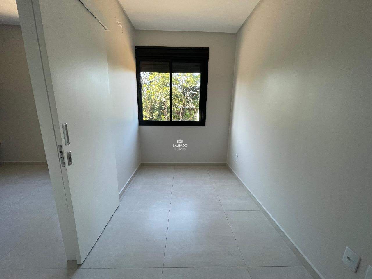 Apartamento para aluguel no Universitário: 