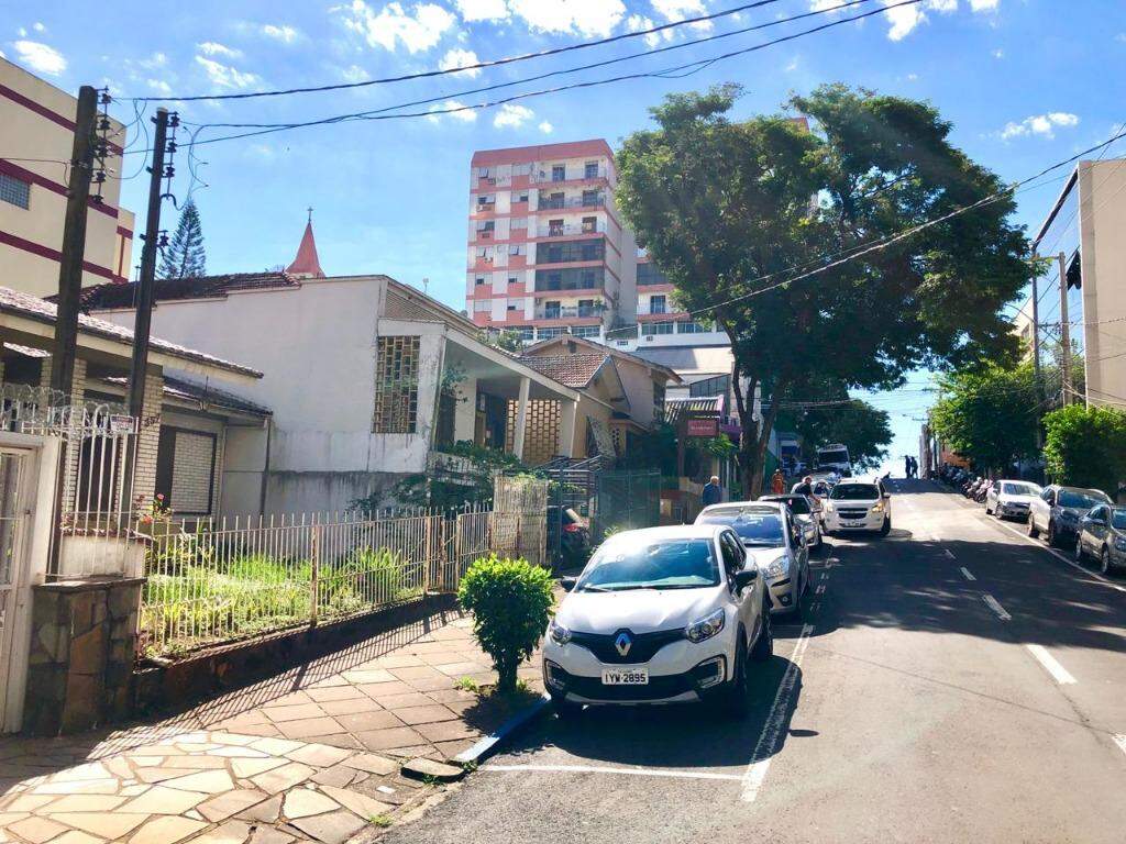 Casa à venda com 1 quarto, 300m² - Foto 5