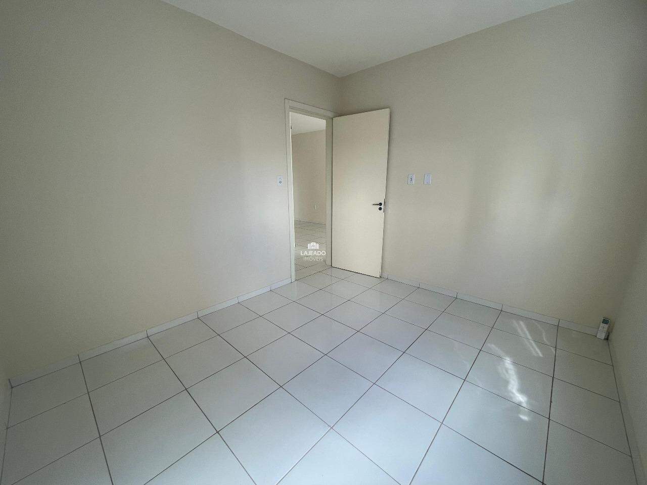 Apartamento para aluguel no Universitário: 