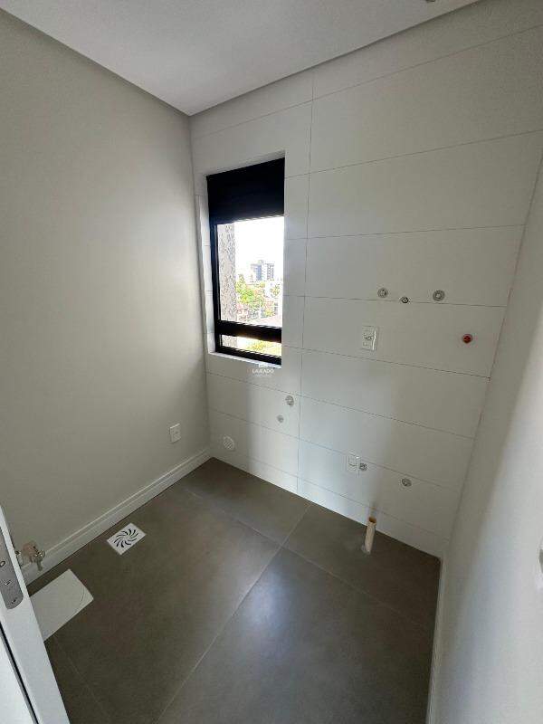 Apartamento à venda com 2 quartos, 61m² - Foto 10