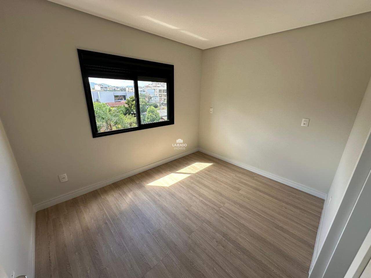 Apartamento à venda com 2 quartos, 61m² - Foto 7